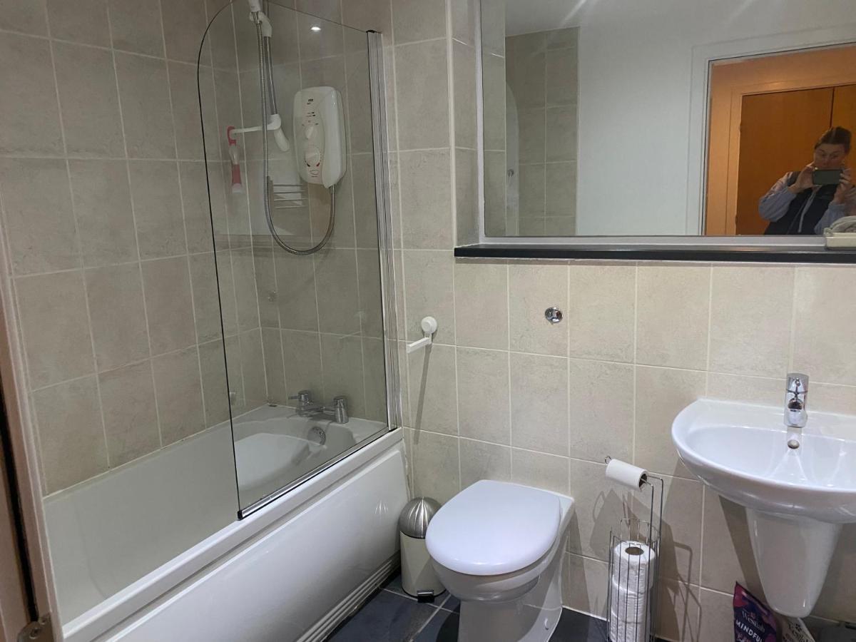 City Centre 2 Bedroom Apartment, Secure Parking. Glasgow Luaran gambar